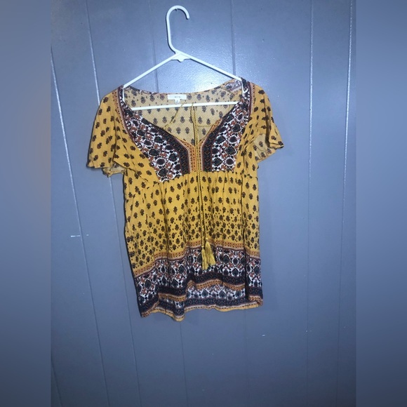 Mandala design blouse - Picture 1 of 3